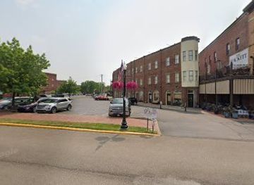 ohio/marietta/landmark/tiber-way