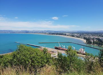 new-zealand/gisborne/landmark/cook-s-plaza