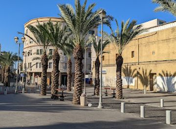 israel/haifa/landmark/paris-square