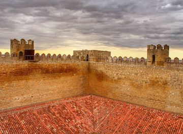 spain/castile-la-mancha/landmark/montealegre-de-campos-castle