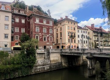 slovenia/lower-carniola/landmark/paninoteka