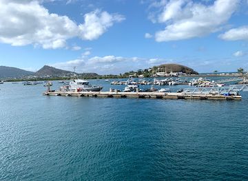 mayotte/petite-terre/landmark/la-barge-dzaoudzi-quai-issoufali