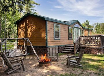 maine/saco/landmark/sun-outdoors-saco-old-orchard-beach