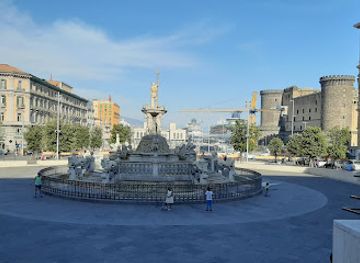italy/naples/spaccanapoli/landmark/chiesa-dei-santo-filippo-e-giacomo-complesso-museale-dell-arte-della-seta