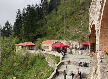 turkiye/trabzon/yomra/landmark/ters-ev-trabzon