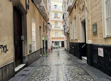 spain/cadiz/barrio-del-mentidero/landmark/yacimiento-arqueologico-gadir