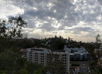 california/burbank/landmark/public-staircase