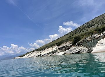 albania/saranda/landmark/leka-tours-rent-a-car-sarande