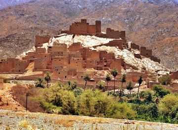 saudi-arabia/al-baha/landmark/thee-ain-zee-ain-or-dhee-ain-ancient-village