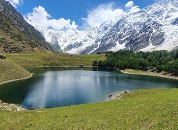 pakistan/deosai-national-park/landmark/haramosh-valley