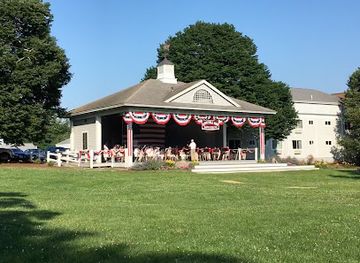 massachusetts/hyannis/landmark/walkway-to-the-sea