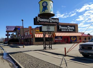 north-dakota/bismarck/landmark/famous-dave-s-bar-b-que