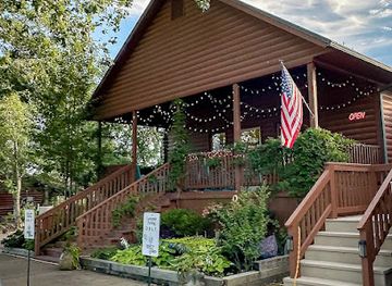 oklahoma/kiamichi-country/landmark/fishtales-winery-bistro