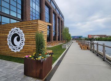 connecticut/stamford/harbor-point/landmark/the-wheel