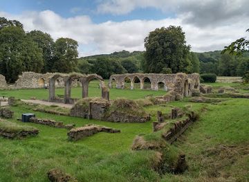 united-kingdom/the-cotswolds/landmark/hailes-abbey