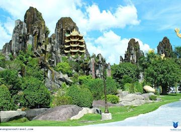 vietnam/da-nang/ngu-hanh-son-district/landmark/huyen-khong-cave