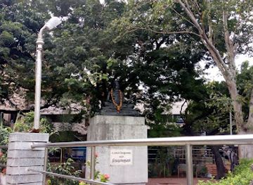 india/chennai/mylapore/landmark/thiruvalluvar-statue-mylapore