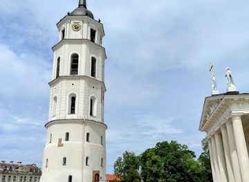 lithuania/vilnius/old-town/landmark/bell-tower-of-vilnius-cathedral
