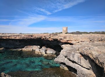 spain/balearic-islands/landmark/torre-de-s-estalella