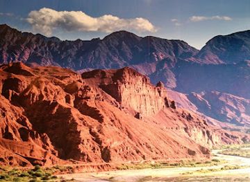 argentina/cafayate/landmark/cafayate-square