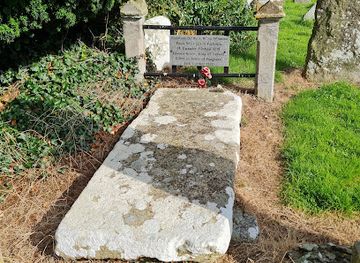 ireland/county-louth/landmark/grave-of-king-edward-bruce-last-high-king-of-ireland