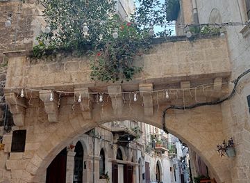 italy/bari/landmark/infopoint