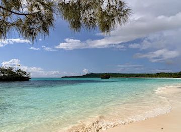 new-caledonia/houailou/landmark/plage-de-luengoni