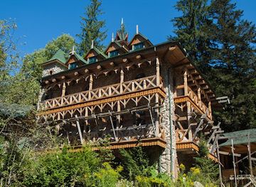 ukraine/yaremche/landmark/zhenetskyy-huk-waterfall