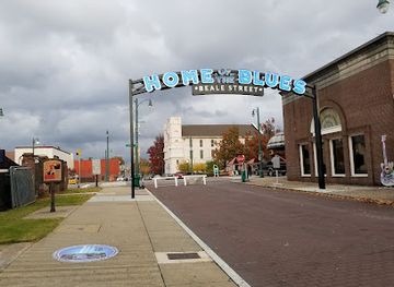 tennessee/memphis-beale-street/landmark/withers-collection-museum-gallery