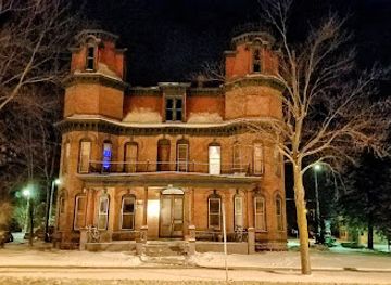 wisconsin/central-sands/landmark/christina-kuhl-house