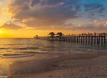 florida/naples-beach/landmark/naples-pier