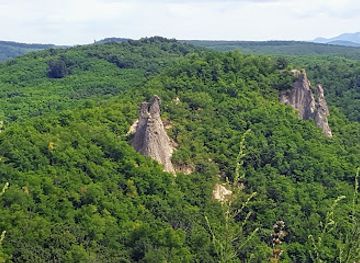 hungary/matra-mountains/landmark/castle-of-sirok