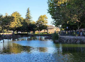 california/manteca/landmark/the-promenade-shops-at-orchard-valley