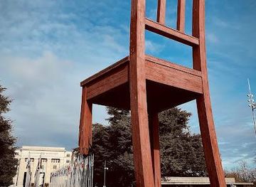 france/annecy/landmark/broken-chair
