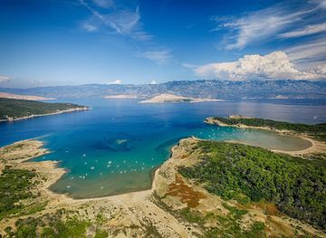croatia/kvarner-gulf/landmark/dubac-beach