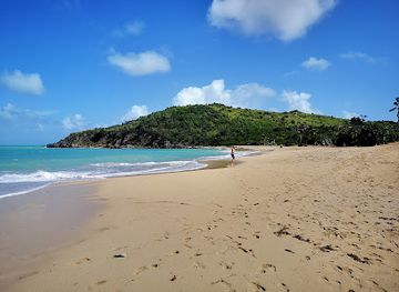 sint-maarten/great-bay-beach/landmark/happy-bay-beach