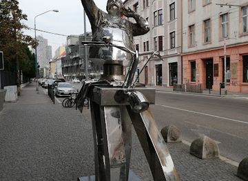 slovakia/hont/landmark/julius-satinsky-statue