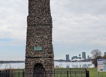 canada/niagara-falls/landmark/old-stone-chimney