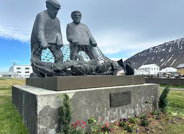 iceland/westfjords/landmark/monument-to-the-lost-sailors