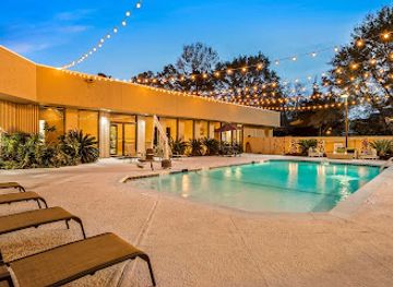 mississippi/natchez/landmark/magnolia-bluffs-bw-signature-collection