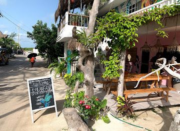 mexico/holbox-island/landmark/mr-happy