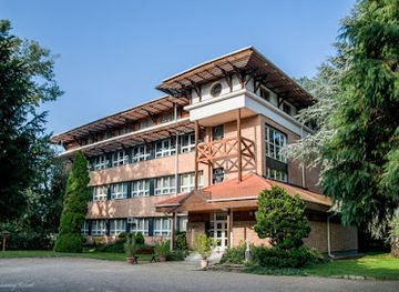 hungary/transdanubia/landmark/sarvar-arboretum