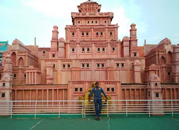 india/madurai/landmark/thamukam-ground