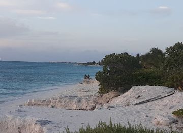 turks-and-caicos-islands/parrot-cay/landmark/leeward-beach