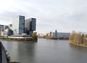 germany/westphalia/landmark/gehry-bauten