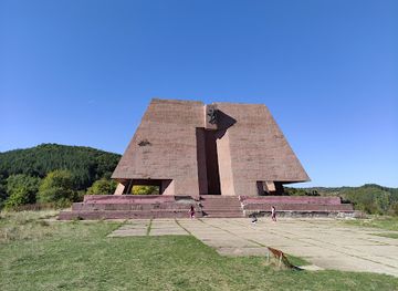 bulgaria/southeast-bulgaria/landmark/mother-bulgaria-pantheon