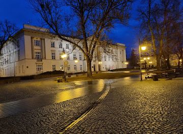 poland/radom/landmark/palace-sandomierski-radom