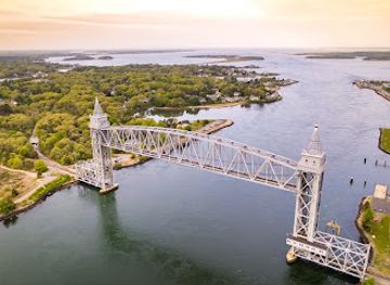 massachusetts/cape-cod/landmark/cape-cod-canal-railroad-bridge
