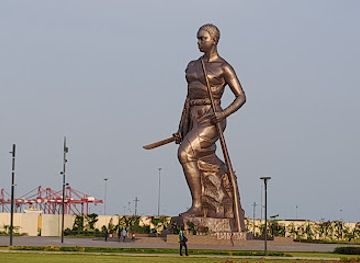 benin/cotonou/gbegamey/landmark/esplanade-des-amazones
