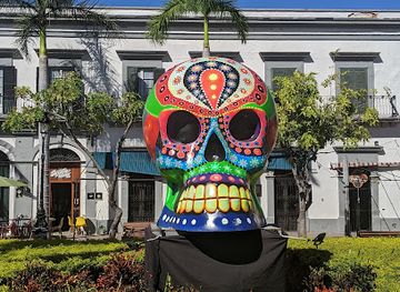 mexico/mazatlan/landmark/plazuela-machado